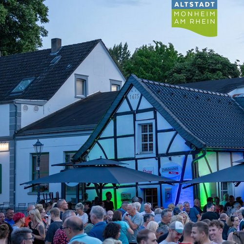 Das Altstadt Sommerfest ist ein Straßenfest der Altstadtgastronomien, vormals bekannt als Wirtefest. Die Monheimer...